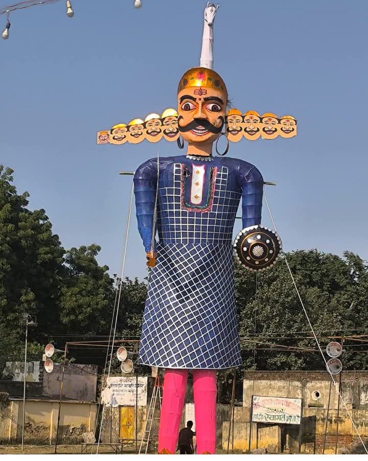 बजट की कमी ने रावण का स्वरूप बिगाड़ा