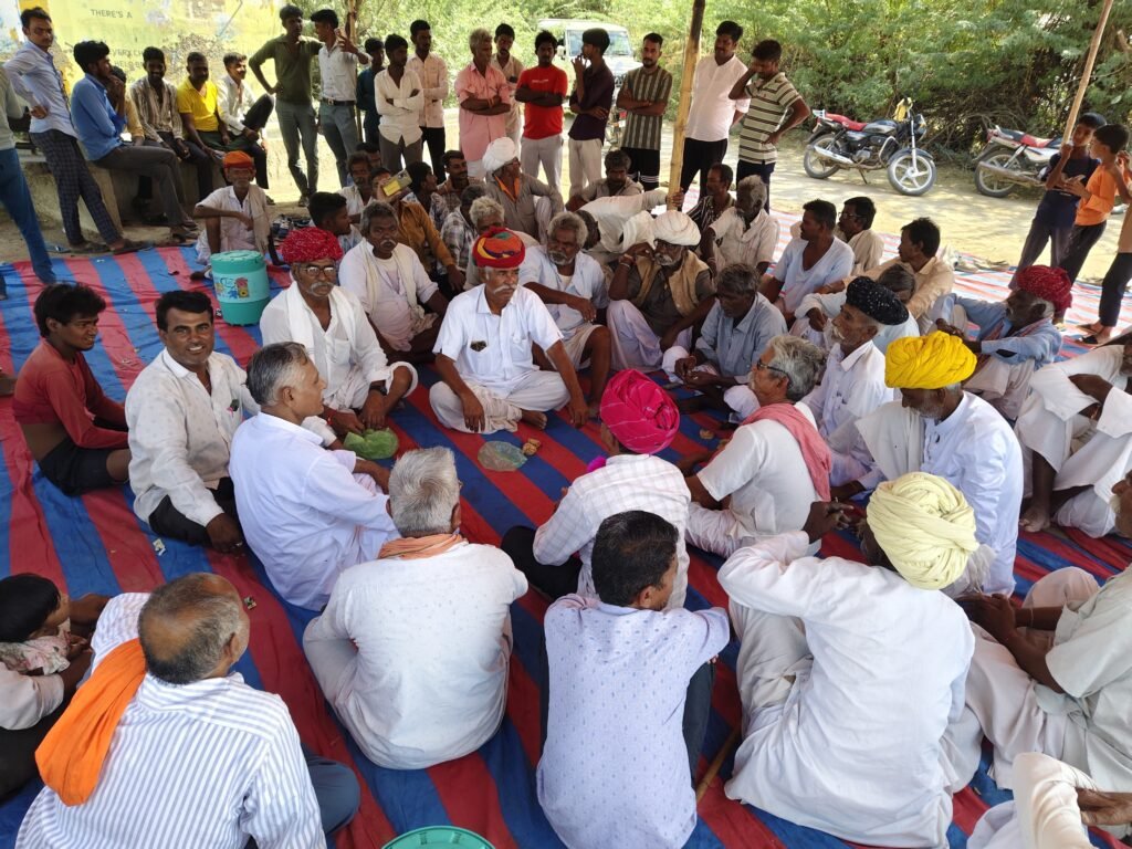 खारड़ा बांध के बावरी समाज ने वार्ड संख्या 11 के भाजपा प्रत्याशी रेखा देवी घीसुदास वैष्णव को दिया समर्थन। 1 खारड़ा बांध के बावरी समाज ने वार्ड संख्या 11 के भाजपा प्रत्याशी रेखा देवी घीसुदास वैष्णव को दिया समर्थन। - PALI, राजस्थान