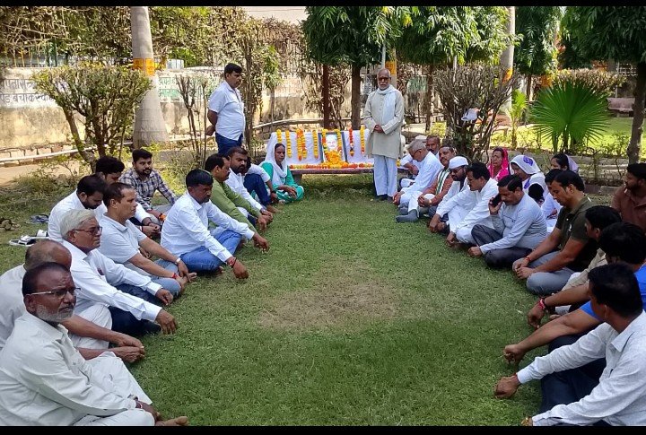 डबरा कांग्रेस ने किया बापूजी एवं शास्त्री जी को याद