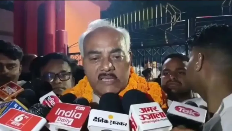 पुरानी पेंशन करेंगे बहाल, मदरसों व सरकारी शिक्षकों का बकाया दिलाएंगे” जीत के बड़े दावे के बाद मीडिया से बातचीत करते हुए लाल बिहारी यादव ने इस विजय का श्रेय प्रदेश के शिक्षक समाज को