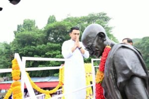 ओल्ड गोवा में महात्मा गांधी की जयंती पर मुख्यमंत्री डॉ. प्रमोद सावंत ने अर्पित की श्रद्धांजलि