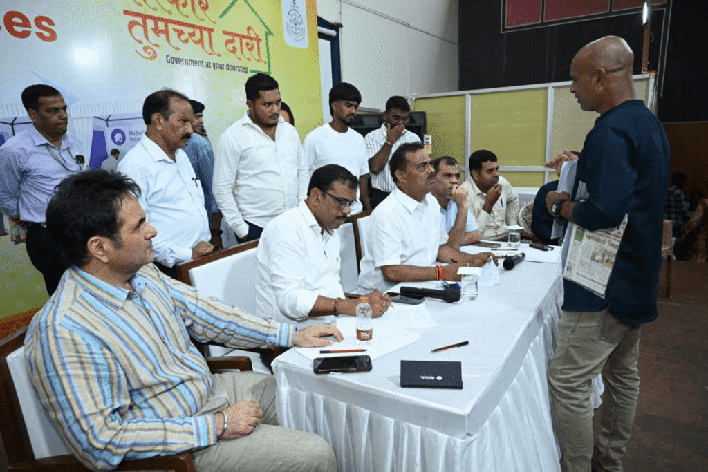 बिचोलिम में ‘सरकार तुमच्या दारी’ कार्यक्रम, मंत्री निलकंठ हलर्णकर ने सुनीं नागरिकों की समस्याएं - NORTH GOA, गोवा