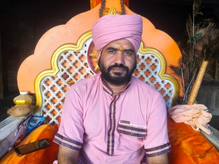धार्मिक नगरी मेवड़ा में महंत पीर योगी लक्ष्मणनाथ महाराज को ग्रामीणों ने बनाया प्रत्याक्षी