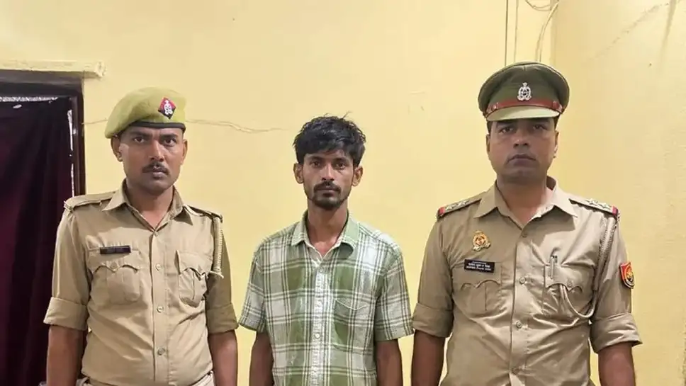 Varanasi Crime News: जैतपुरा पुलिस का बड़ा एक्शन, चौकाघाट के पास से 31 किलो से अधिक प्रतिबंधित चीनी मांझे के साथ एक तस्कर गिरफ्तार 1 Varanasi Crime News: जैतपुरा पुलिस का बड़ा एक्शन, चौकाघाट के पास से 31 किलो से अधिक प्रतिबंधित चीनी मांझे के साथ एक तस्कर गिरफ्तार - CHANDAULI, उत्तर प्रदेश