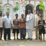 बस्ती पौध वितरित कर दिया पर्यावरण रक्षा का संदेश