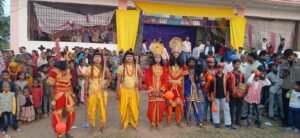 जय श्रीराम के जयघोष से गूंजा महुली, अहंकार का प्रतीक रावण धू-धू कर जला 5 IMG 20261021 WA0058