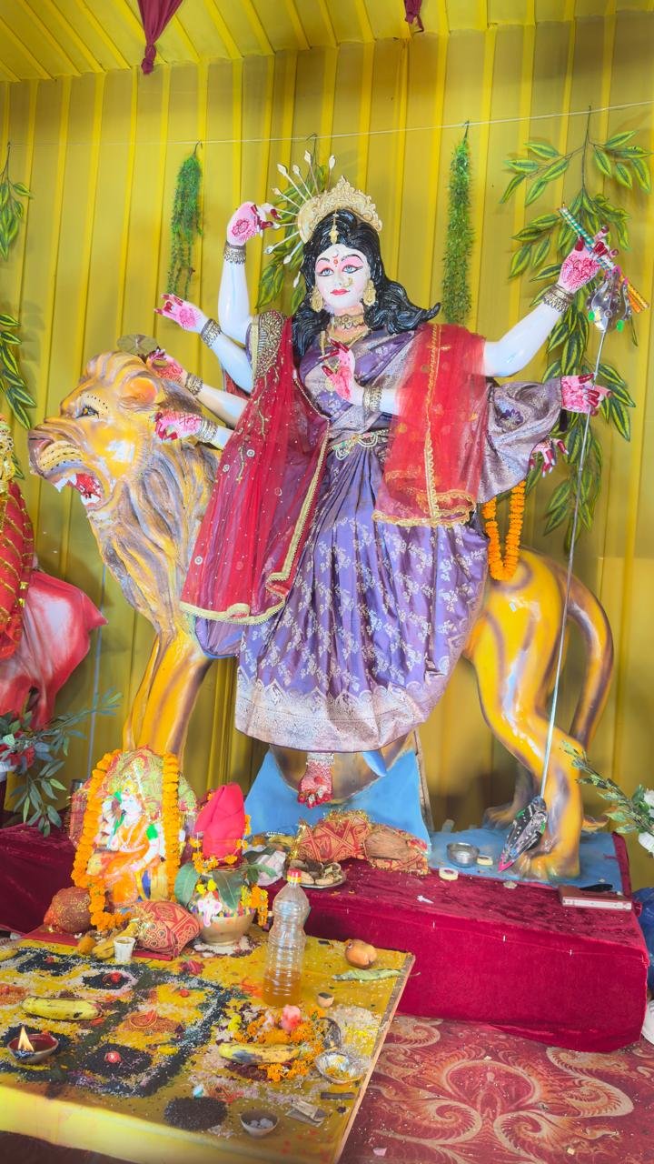 फूलपुर में जय श्री दुर्गा माता क्लब ने कराया भव्य जागरण एवं भंडारा, श्रद्धालुओं की उमड़ी भीड़
