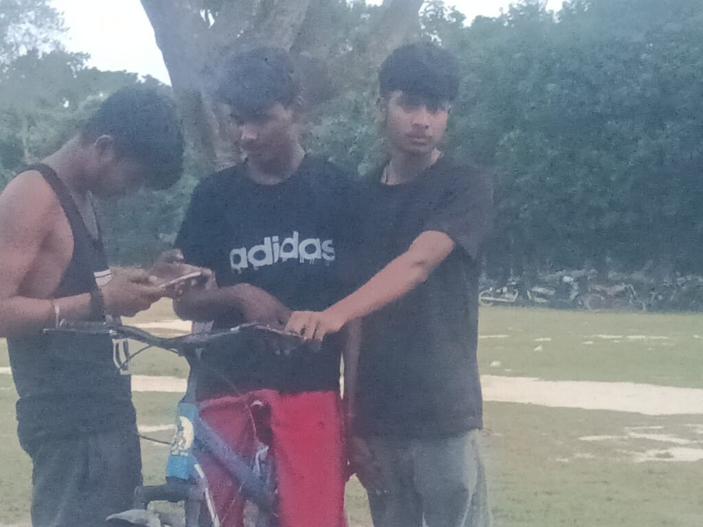 सागरपुर स्कूल फुटबॉल ग्राउंड पर बच्चों ने अपना फुटबॉल खेल खेल कर प्रदर्शन दिखाया - मधुबनी, बिहार
