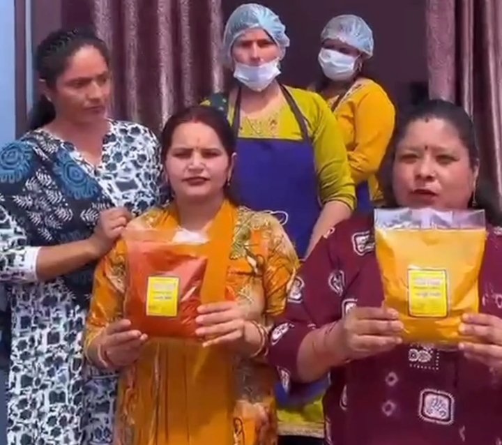 मसाला यूनिट लगाकर हेमा ने दिखाई महिलाओं को स्वावलंबन की राह,अब कमा रही इतना 1 मसाला यूनिट लगाकर हेमा ने दिखाई महिलाओं को स्वावलंबन की राह,अब कमा रही इतना - HARIDWAR, उत्तराखंड