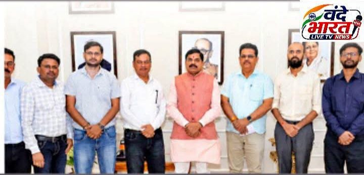नहीं मिला बहाली का आदेश तो काम पर नहीं आए पटवारी, कलेक्टरों ने नहीं हटाए सस्पेंशन बर्खास्तगी के आदेश