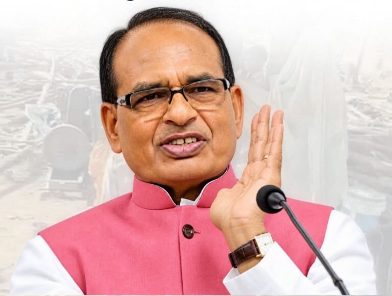 बुलडोजर कार्यवाही से बवाल, ग्रामीण बोले शिवराज सिंह चौहान की बात नहीं सुनते अधिकारी