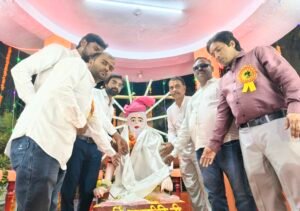 कांठ में धूमधाम से मनाया महर्षि वाल्मीकि प्रकटोत्सव 4 IMG 20261026 183724790 HDR2