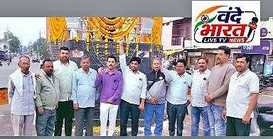 मकरोनिया ब्लॉक कांग्रेस ने सरदार पटेल की जयंती पूरी श्रद्धा व गरिमा के साथ मनाई