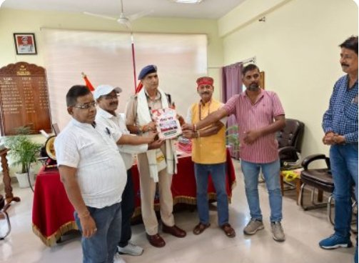 उत्तर प्रदेश अपराध निरोधक समिति के पदाधिकारियो ने 59 वाहिनी कमांडर एवं 42वि वाहिनी कमांडर को किया सम्मानित